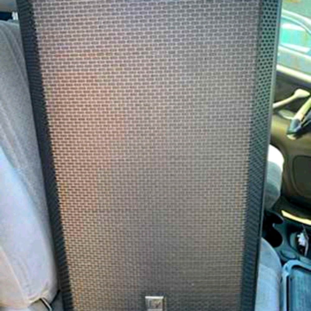 EV EKE-15p Speakers powered 15 inch 2 way DJ speak